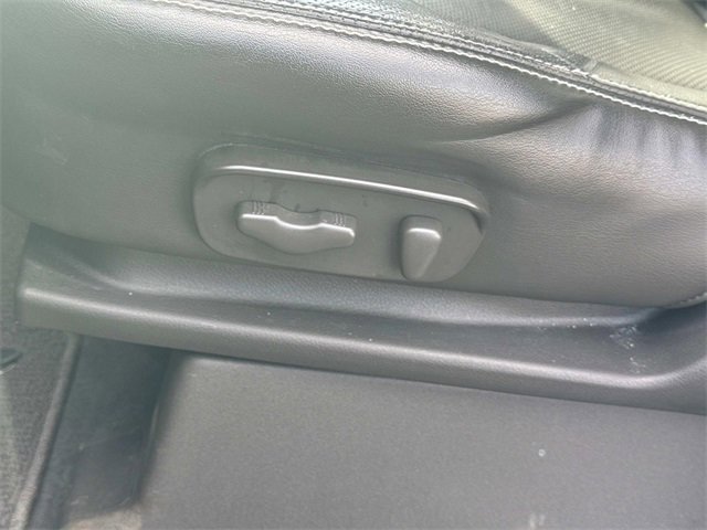 Used 2020 Nissan Frontier PRO-4X image 30