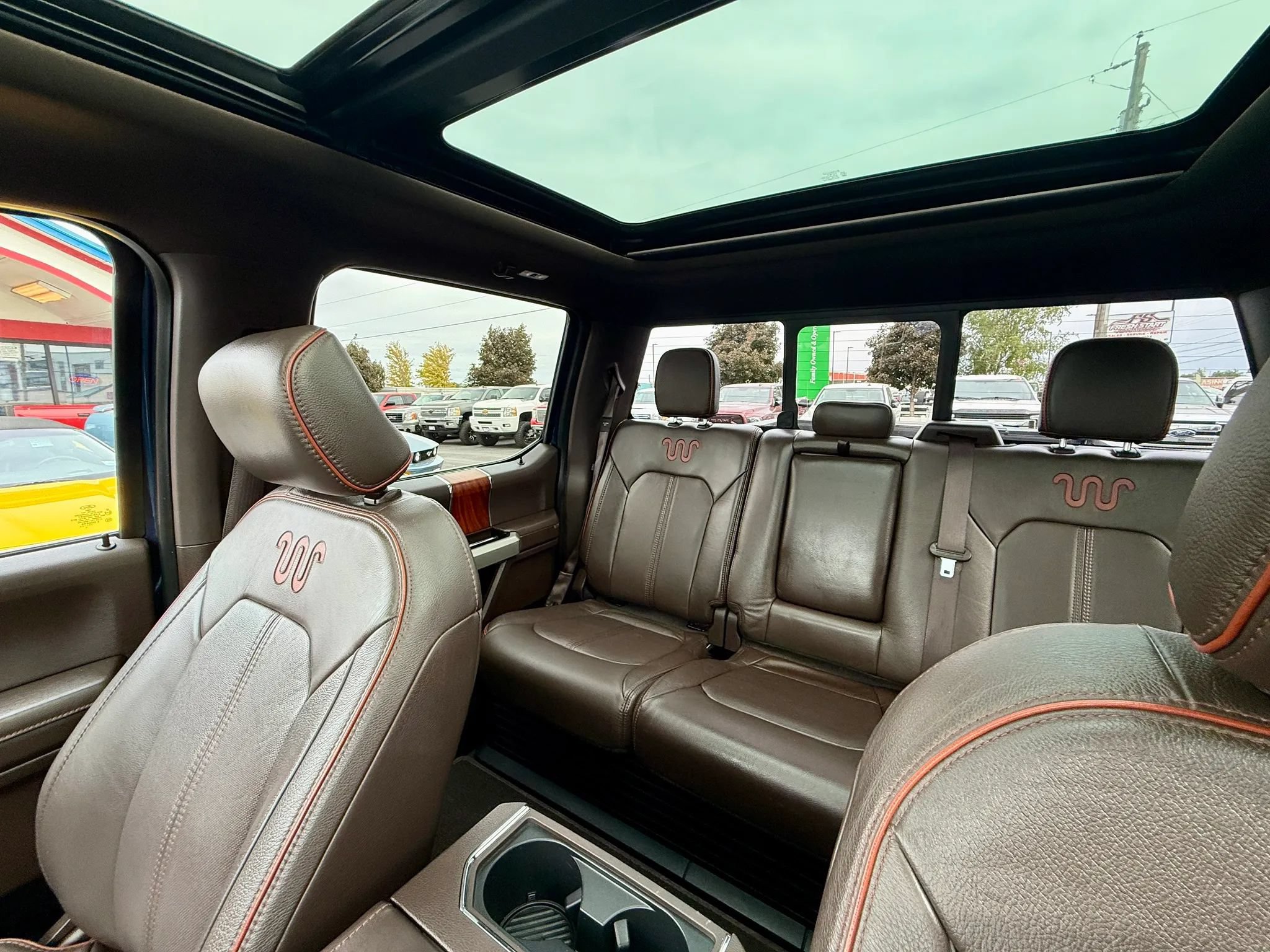 Used 2017 Ford F350 King Ranch w/ King Ranch Ultimate Package AWD/4WD image 10