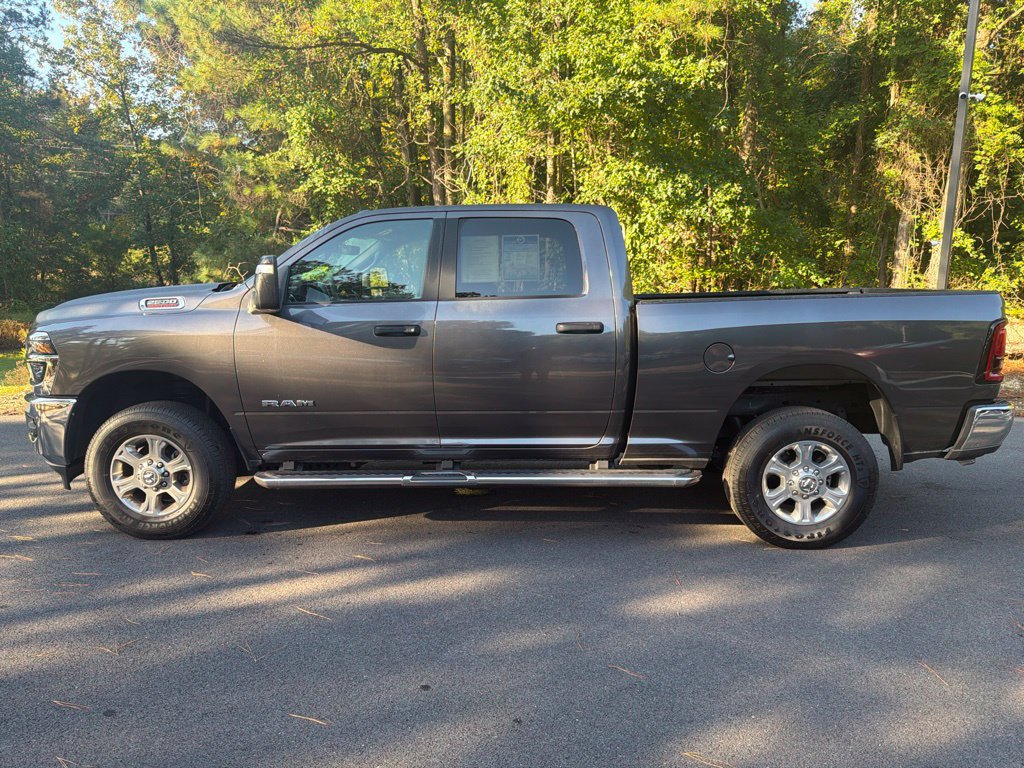 Used 2026 RAM 2500 Big Horn AWD/4WD image 2