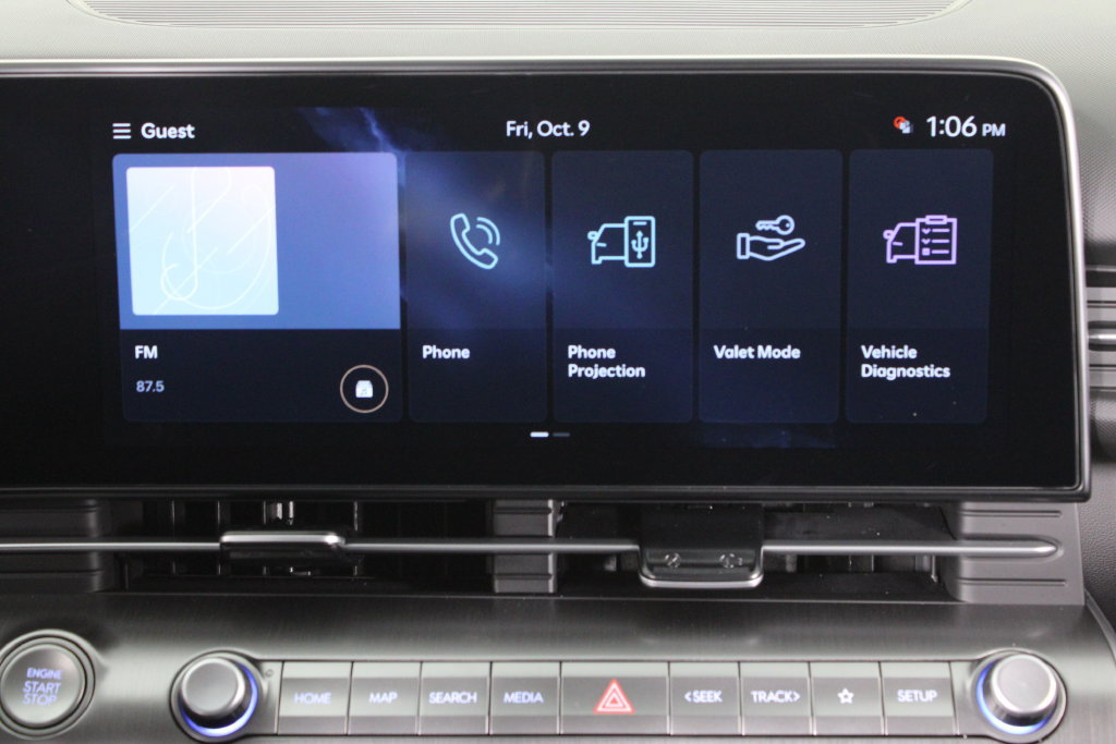 Certified 2027 Hyundai Kona SEL Sport FWD image 9