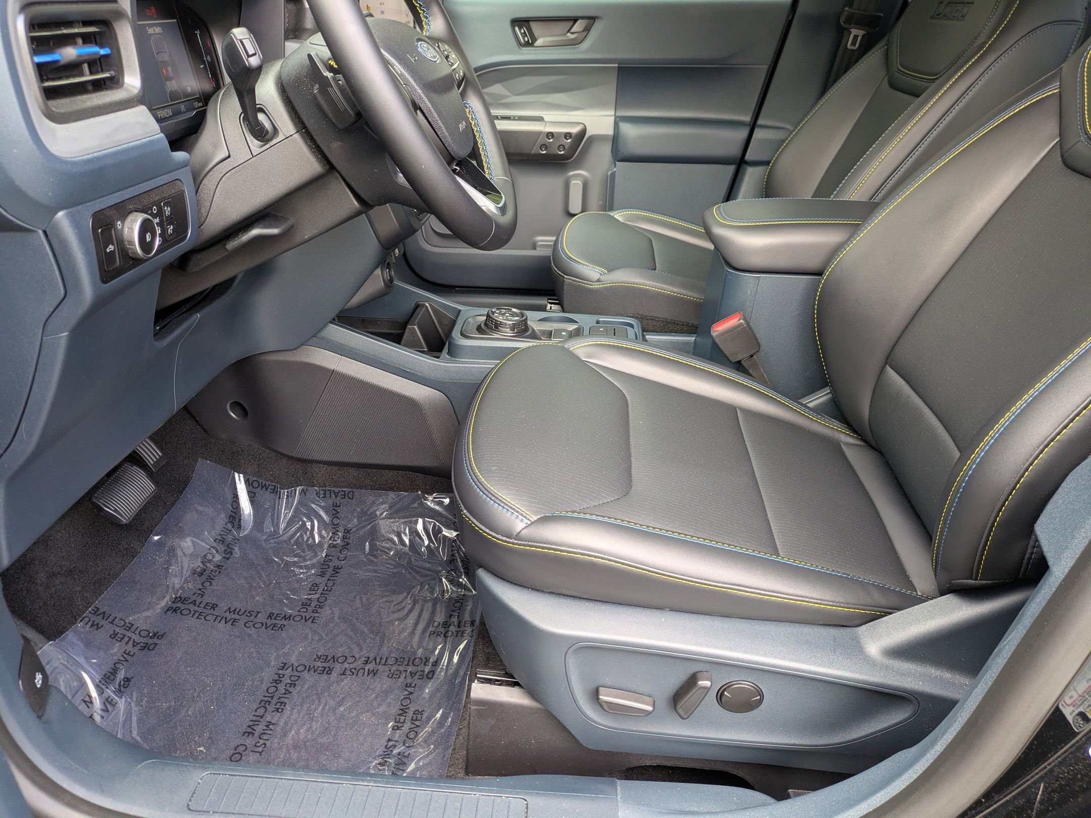 Certified 2025 Ford Maverick Lobo image 12