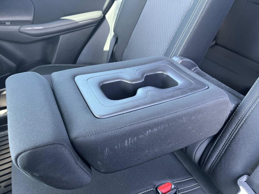 Used 2023 Mitsubishi Outlander ES image 15