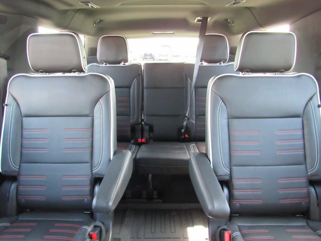 Used 2025 GMC Yukon XL AT4 Ultimate image 38