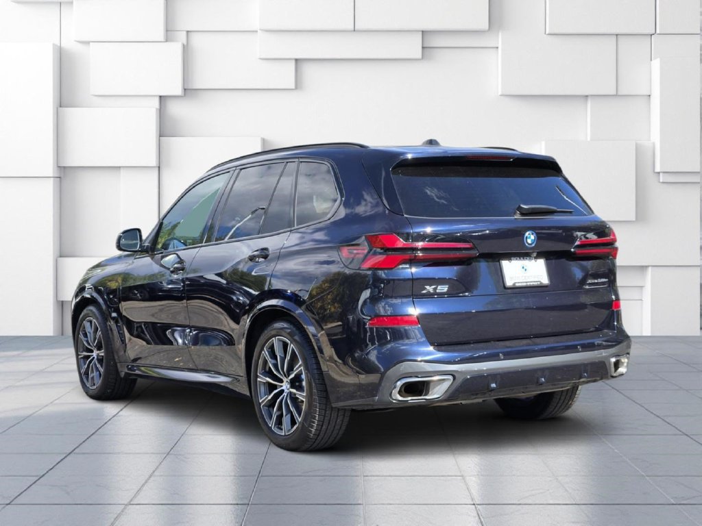 Certified 2026 BMW X5 xDrive50e w/ M Sport Package AWD/4WD image 6