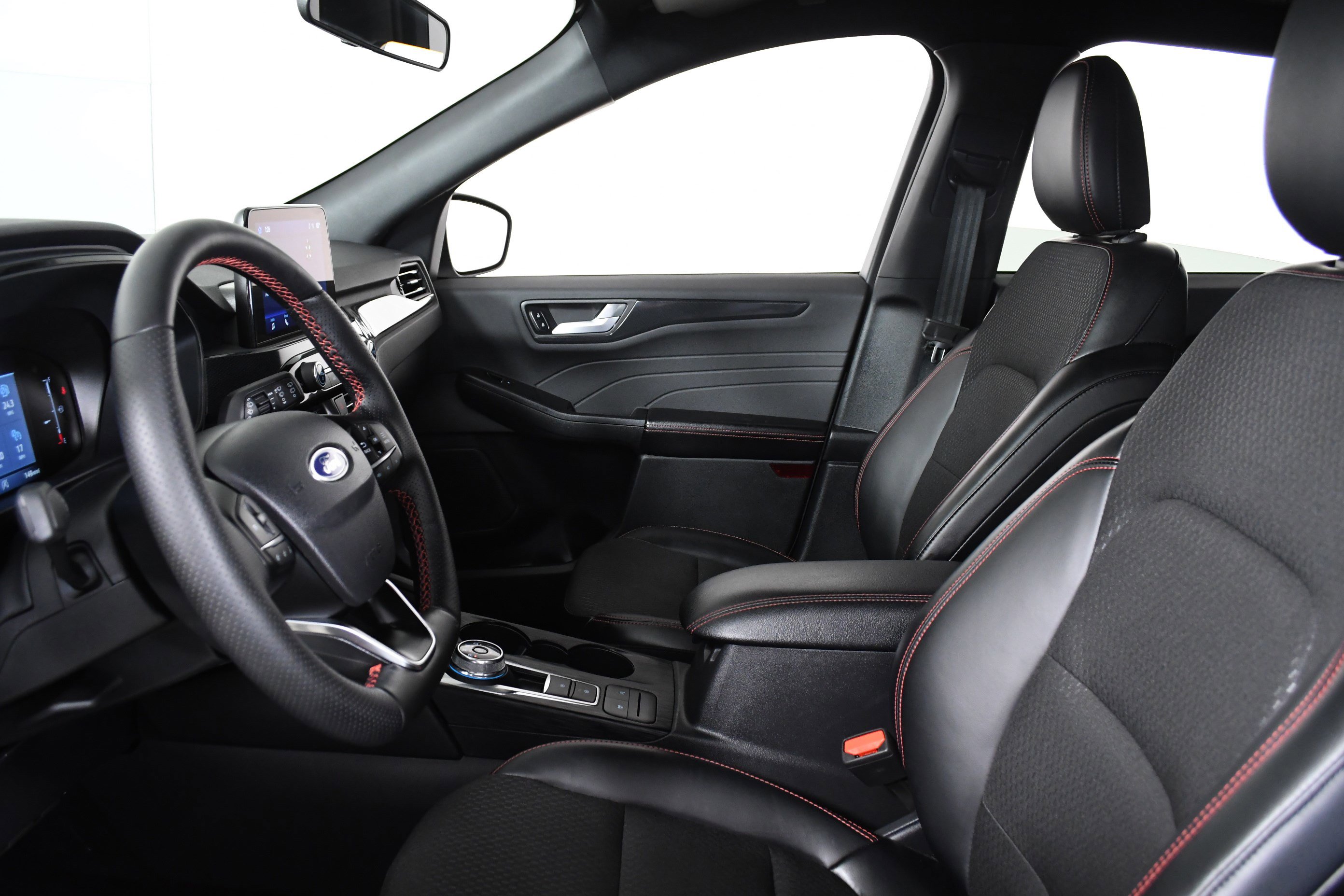 Used 2025 Ford Escape ST-Line Select image 19