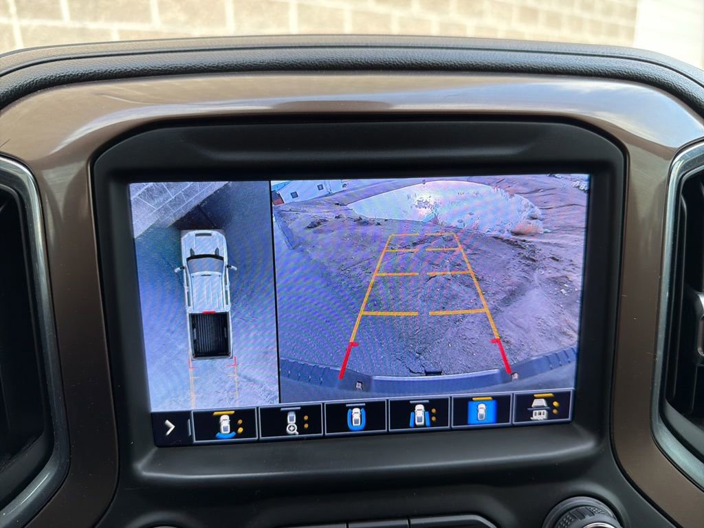 Used 2020 Chevrolet Silverado 3500 High Country image 26