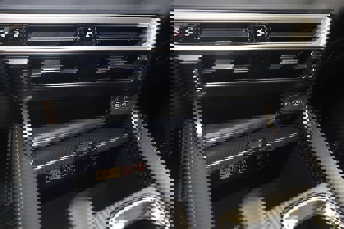 Used 2023 Lexus RX 500h F Sport image 33