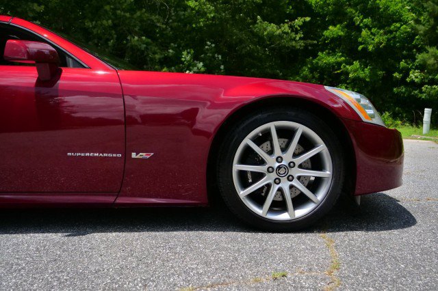 Used 2007 Cadillac XLR V RWD image 35