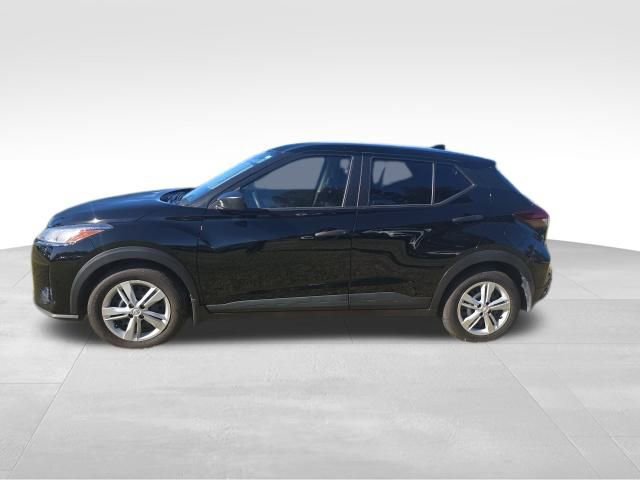 Used 2024 Nissan Kicks S image 4