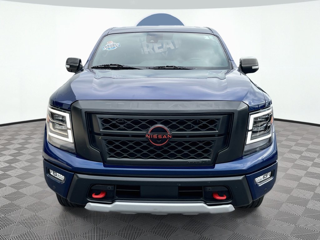 Used 2024 Nissan Titan PRO-4X w/ Pro-4x Convenience Package AWD/4WD image 2