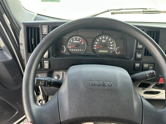 Used 2024 Isuzu NPR RWD image 14