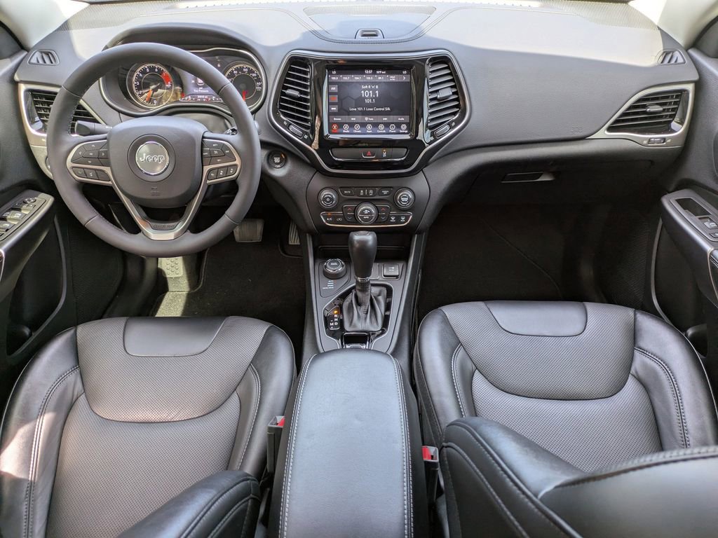 Used 2022 Jeep Cherokee Limited image 16