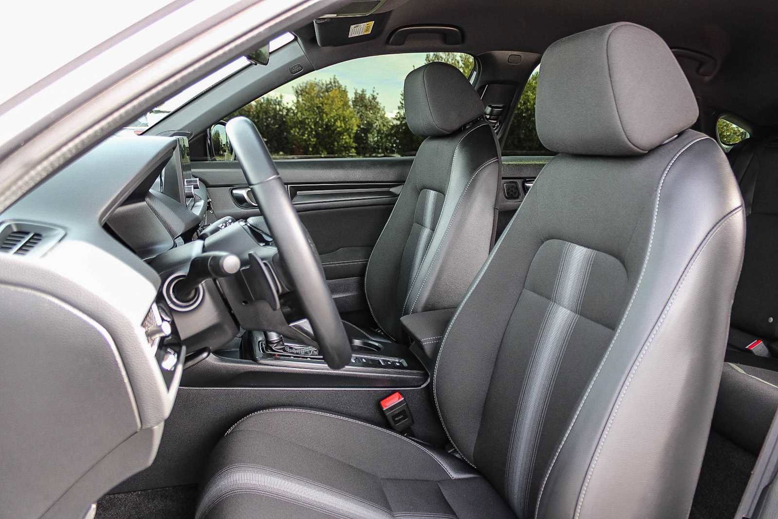 Certified 2025 Honda Civic Sport image 17