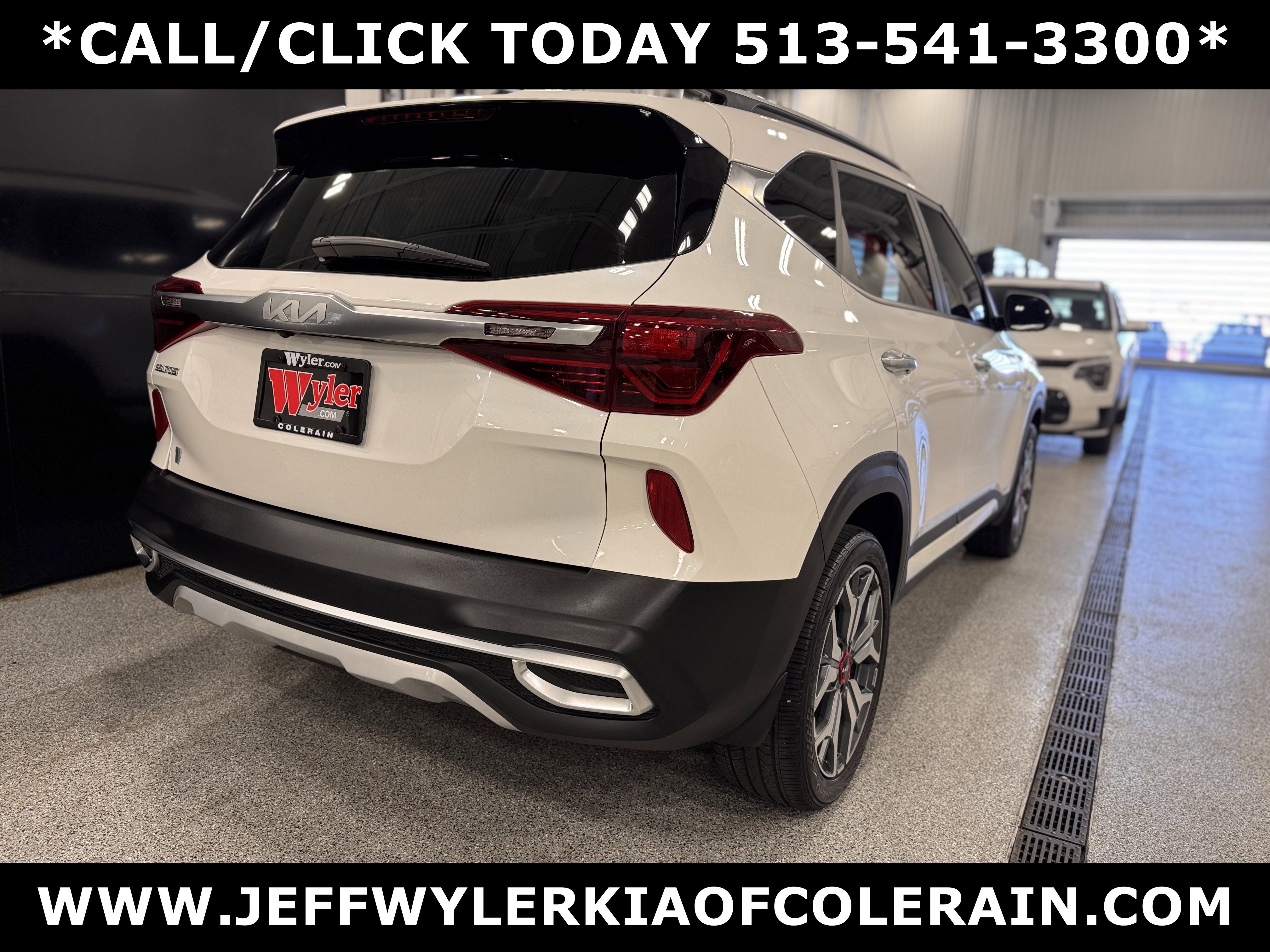 Certified 2023 Kia Seltos SX w/ SX Sunroof Package image 3