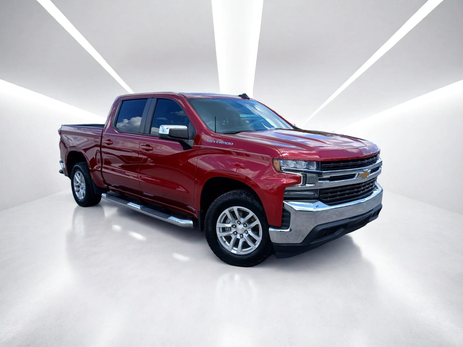 Used 2021 Chevrolet Silverado 1500 LT w/ Bed Protection Package RWD image 2