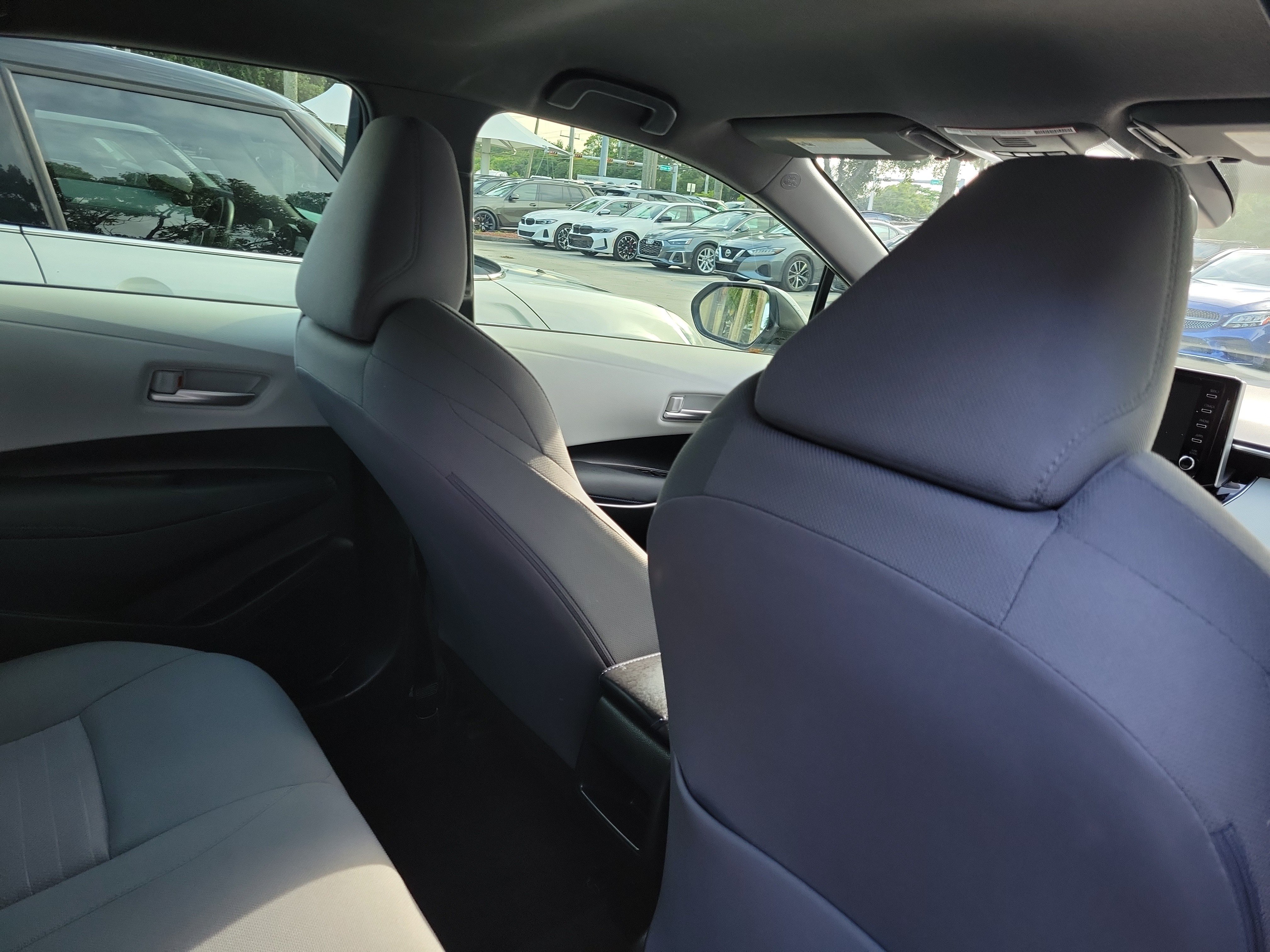 Used 2021 Toyota Corolla SE FWD image 12