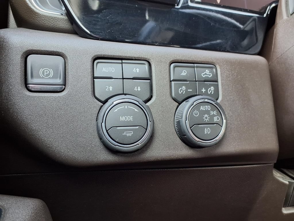 Used 2026 Chevrolet Silverado 2500 LTZ AWD/4WD image 15