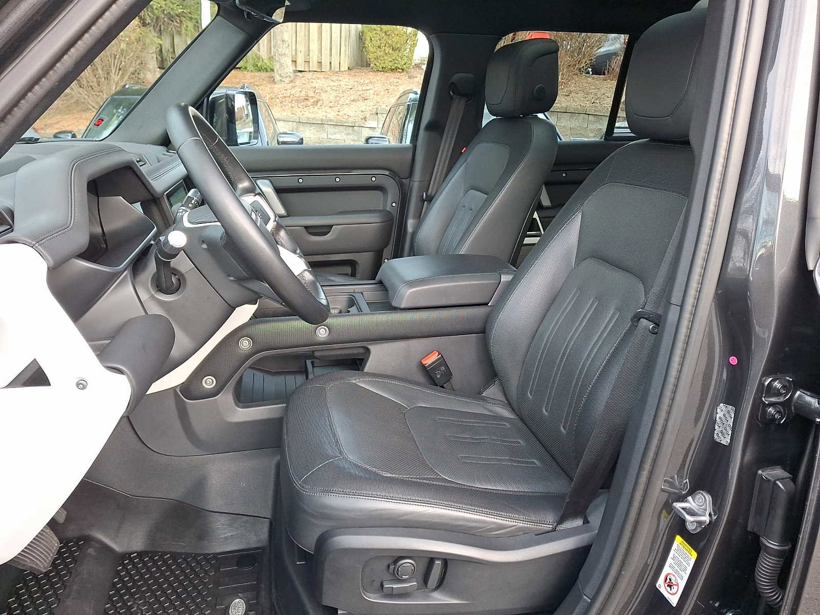 Used 2021 Land Rover Defender 110 X-Dynamic HSE image 9