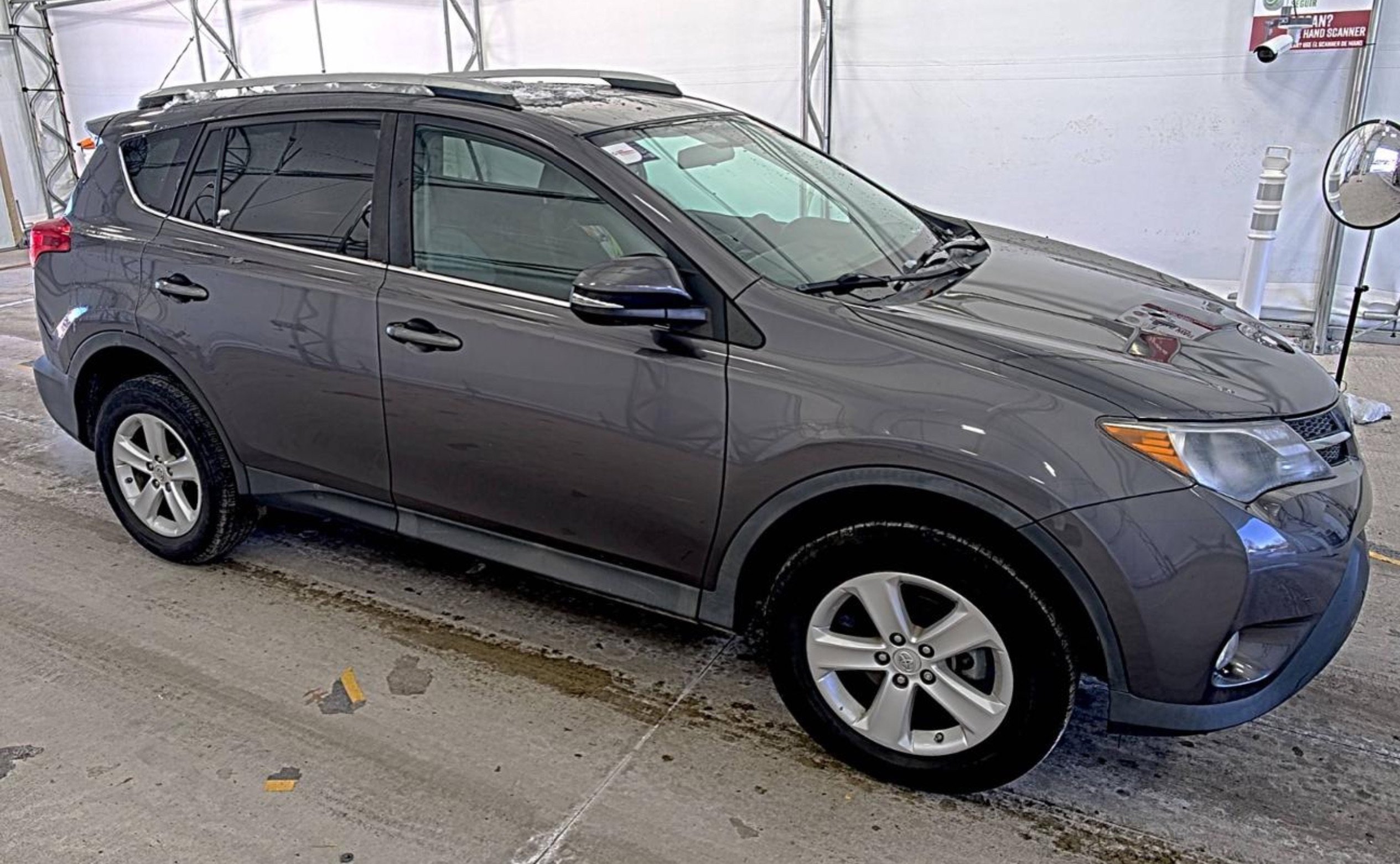 Used 2014 Toyota RAV4 XLE image 3