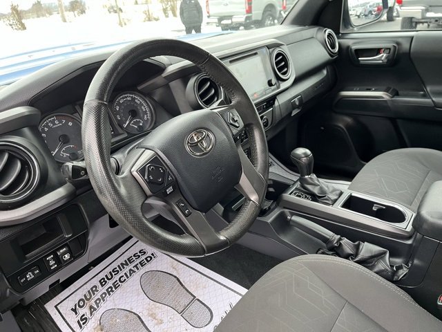 Used 2017 Toyota Tacoma TRD Sport image 13