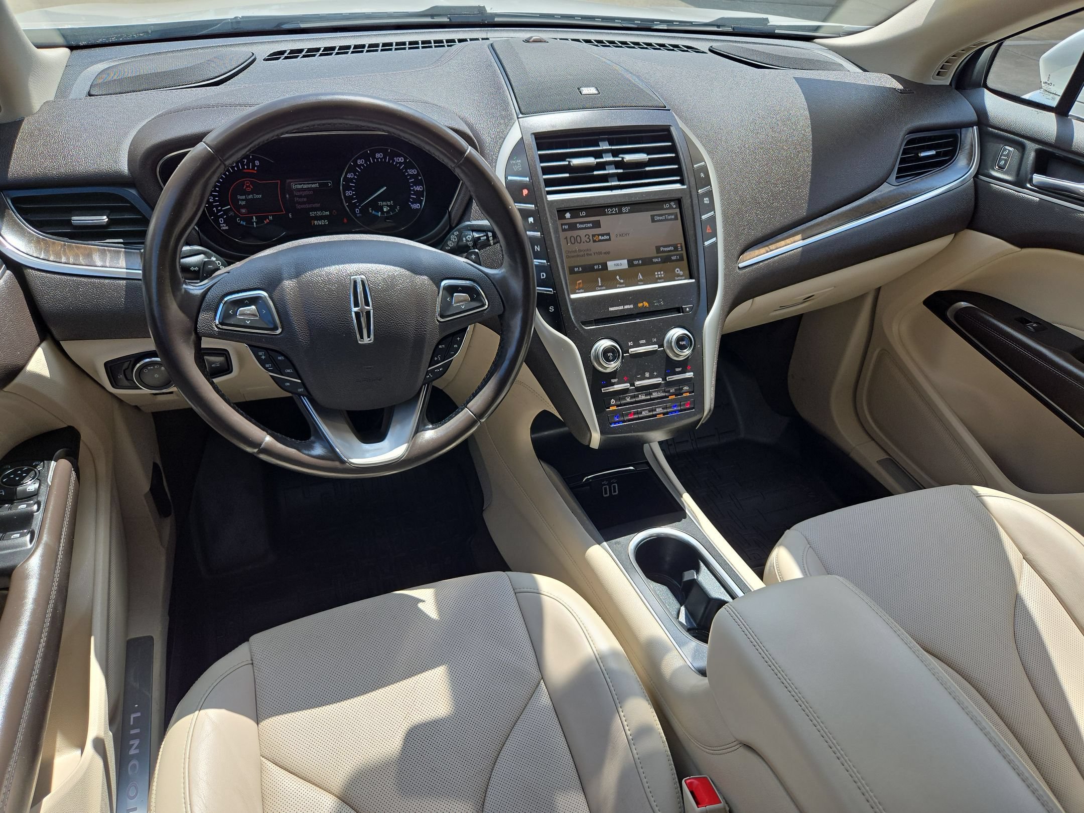 Used 2019 Lincoln MKC Reserve w/ MKC Climate Package FWD image 16