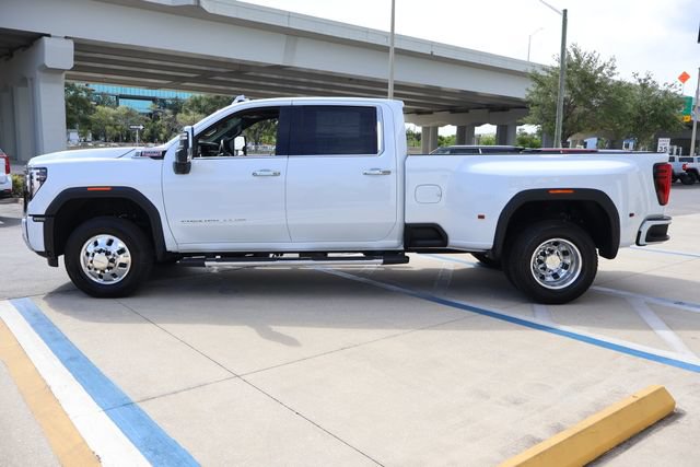 New 2026 GMC Sierra 3500 Denali w/ Denali Reserve Package AWD/4WD image 4