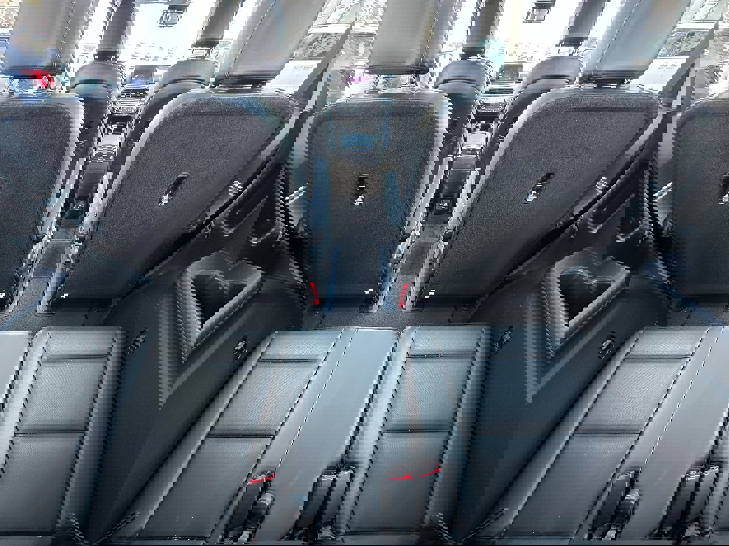 Used 2022 Kia Telluride SX w/ SX Prestige Package image 15