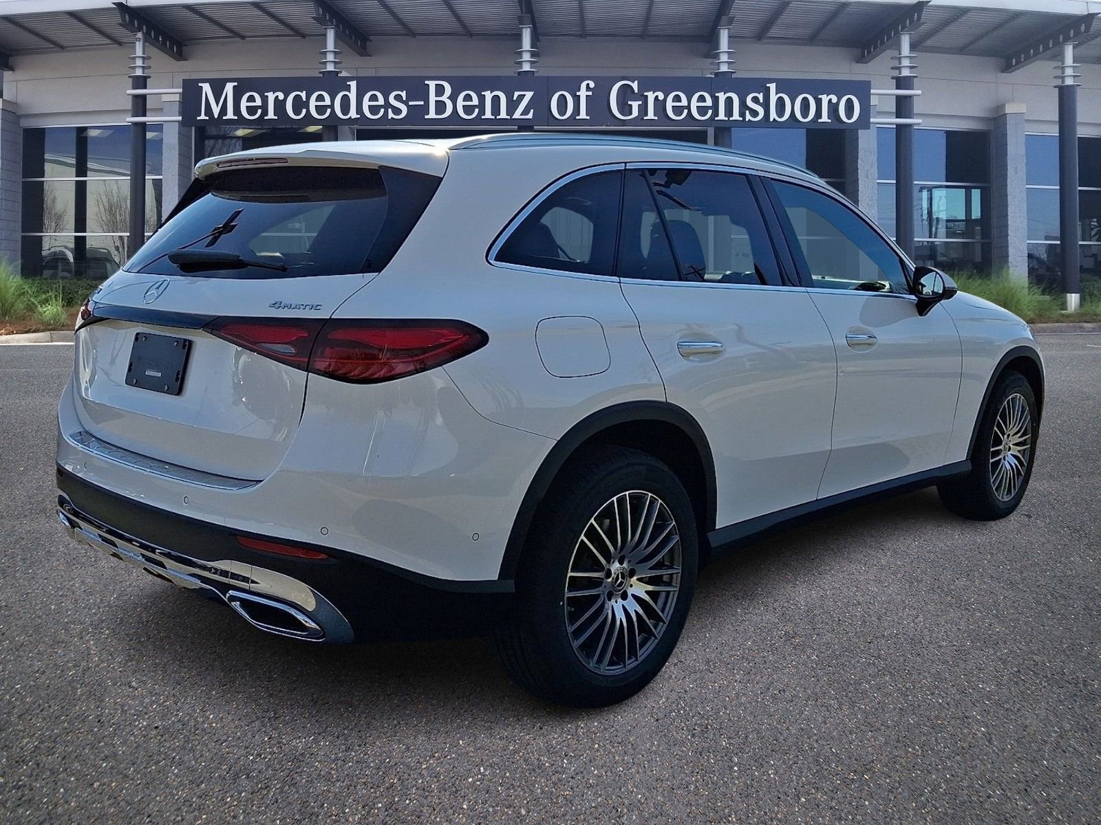New 2026 Mercedes-Benz GLC 300 4MATIC image 3
