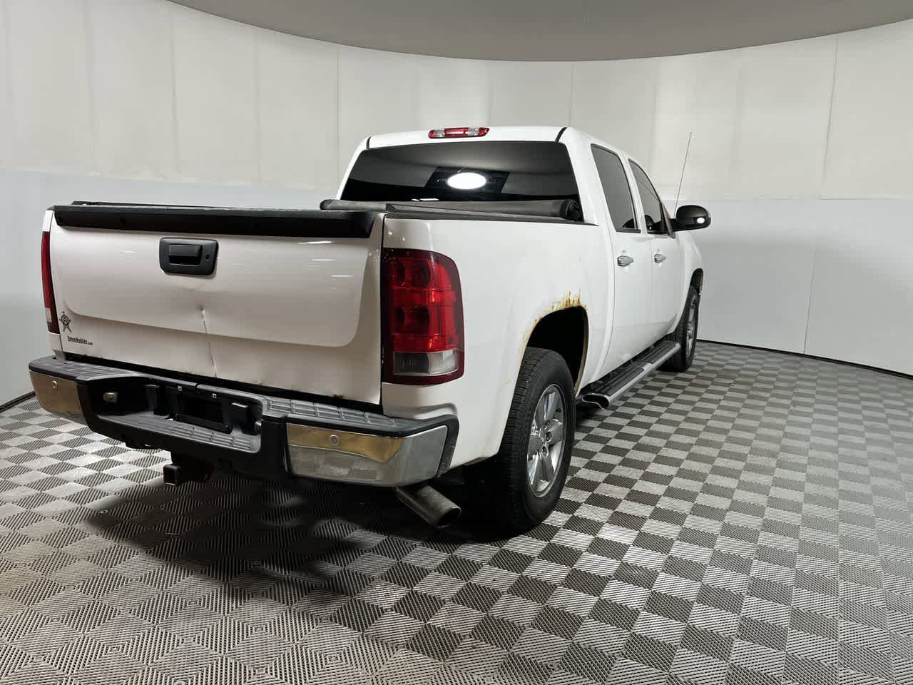 Used 2010 GMC Sierra 1500 SLE w/ Power Pack Plus AWD/4WD image 8