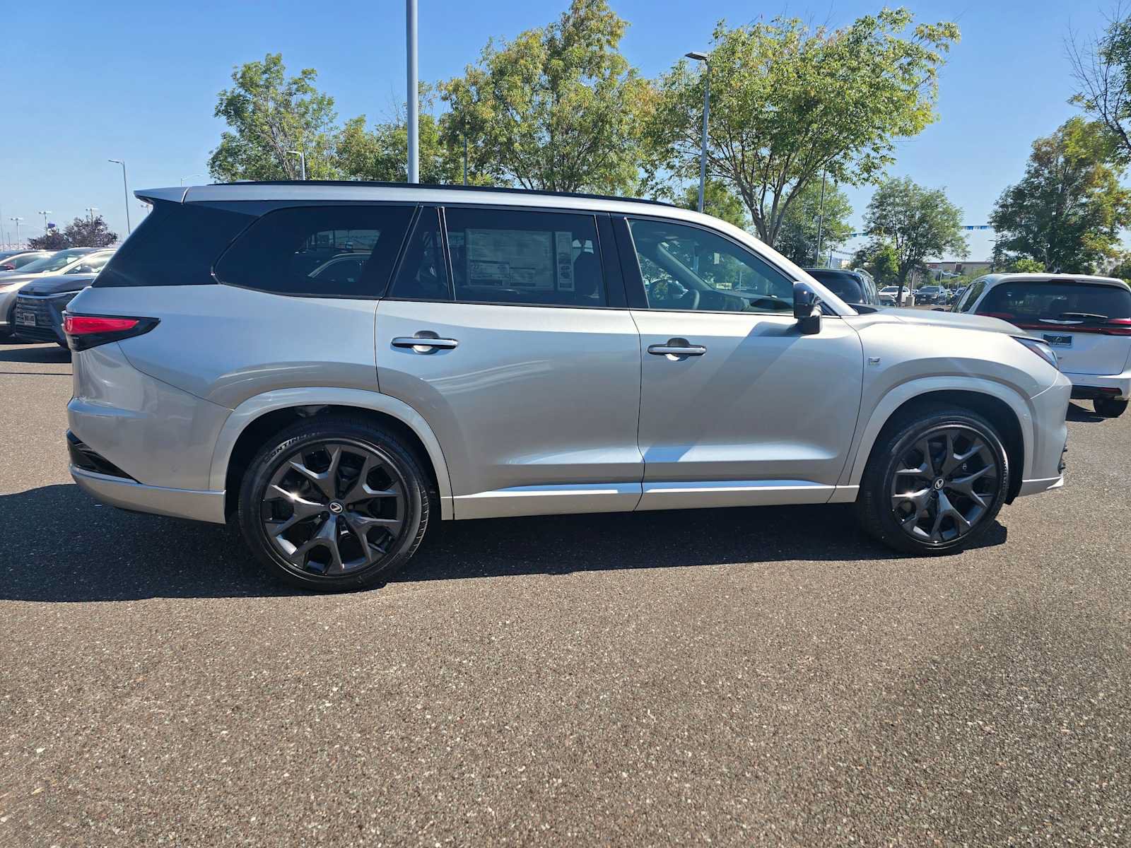 New 2026 Lexus TX 500h AWD image 2