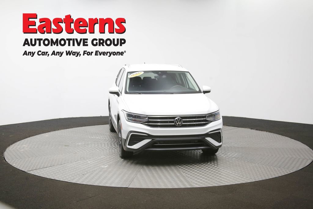 Used 2024 Volkswagen Tiguan SE image 51