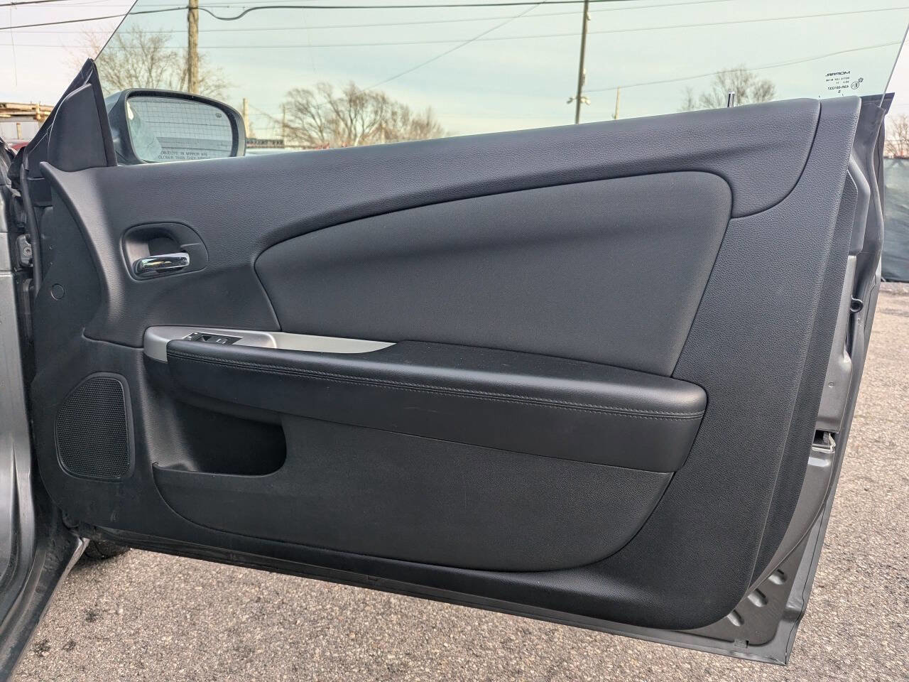 Used 2011 Chrysler 200 Touring w/ Cold Weather Group image 9