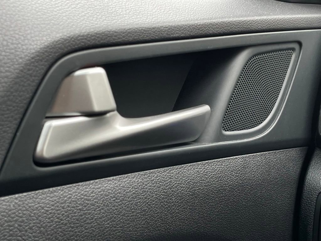 Used 2021 Hyundai Tucson Sport FWD image 13