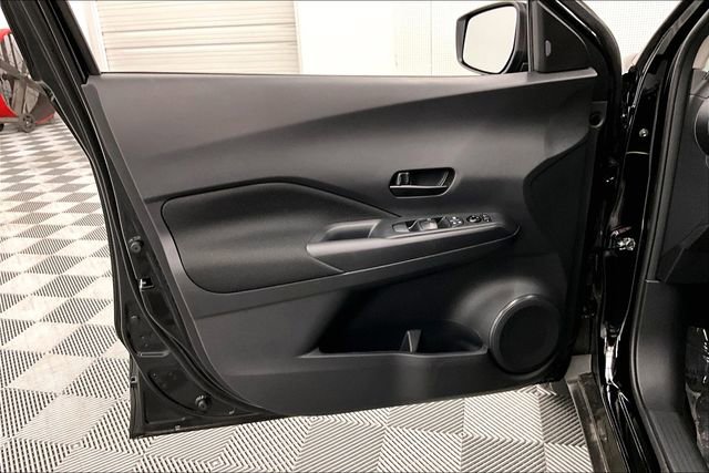 New 2025 Nissan Kicks Play S image 29