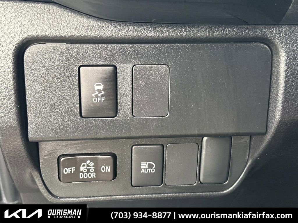 Used 2023 Toyota Tacoma SR image 18
