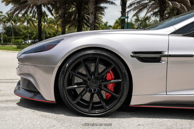 Used 2014 Aston Martin Vanquish Volante RWD image 2