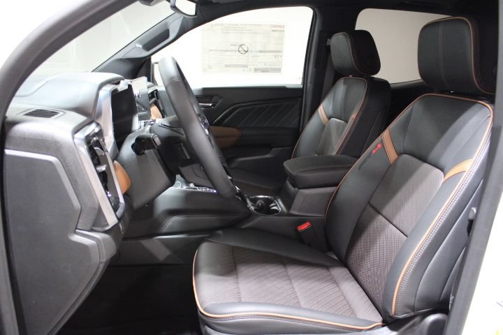 New 2026 GMC Canyon AT4 w/ Technology Plus Package AWD/4WD image 20