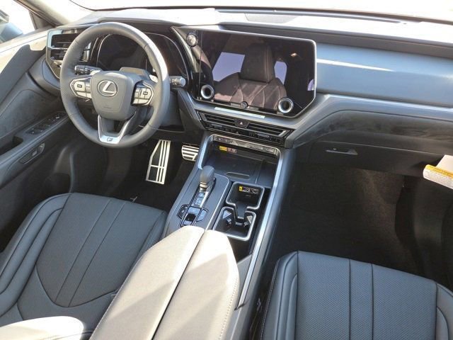 New 2026 Lexus TX 500h AWD image 30