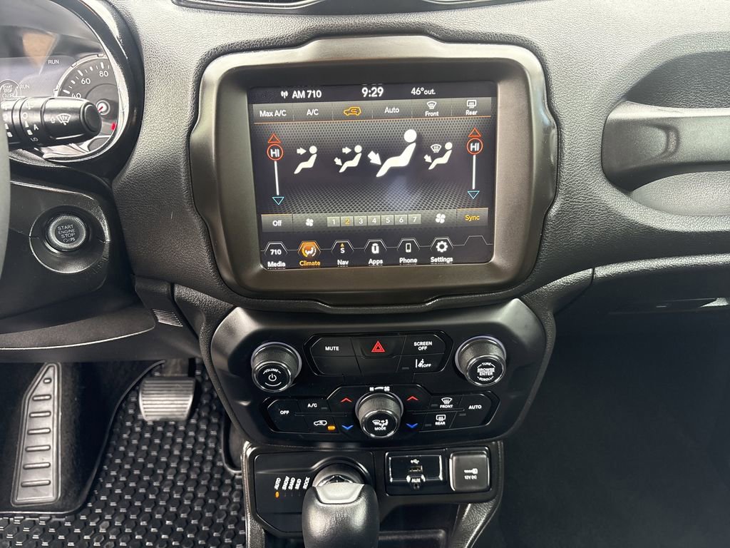 Used 2023 Jeep Renegade Trailhawk image 17