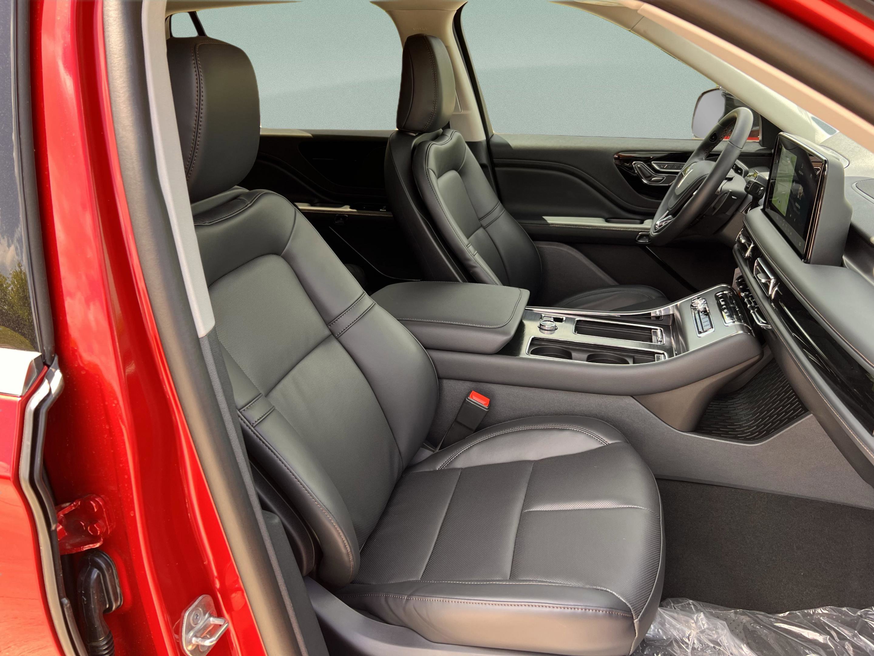 Used 2026 Lincoln Aviator 2WD image 22