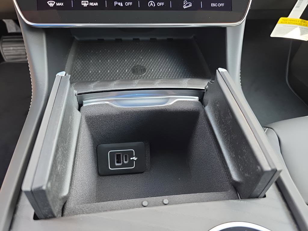 New 2025 Maserati Grecale Modena AWD/4WD image 28