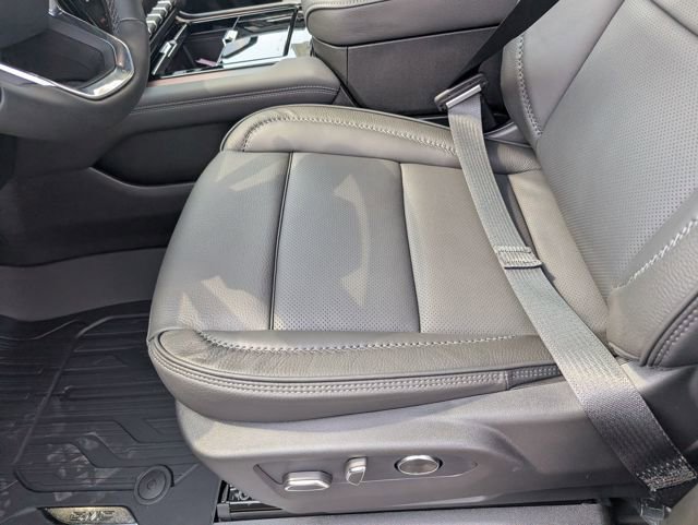 New 2026 GMC Yukon XL Denali w/ Denali Reserve Package image 22