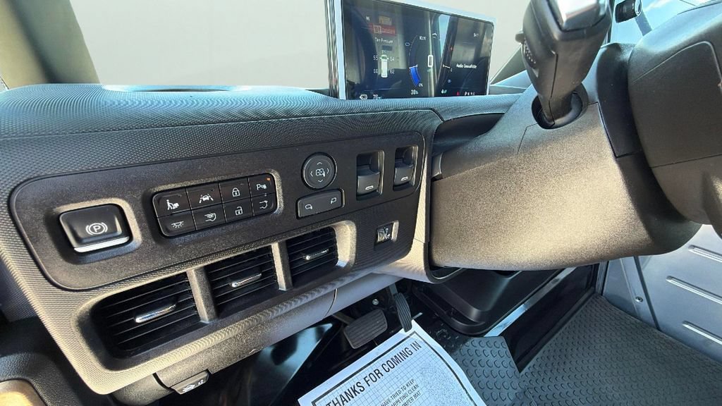 Used 2024 Chevrolet Brightdrop 400 w/ Commercial Equipment Package AWD/4WD image 19
