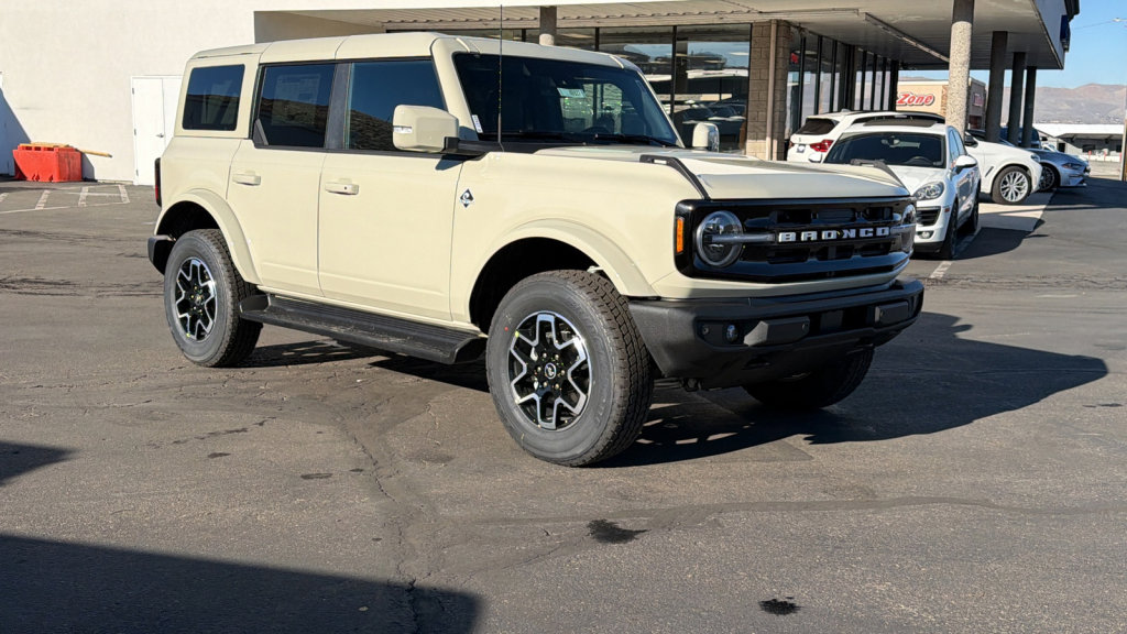 New 2025 Ford Bronco Outer Banks