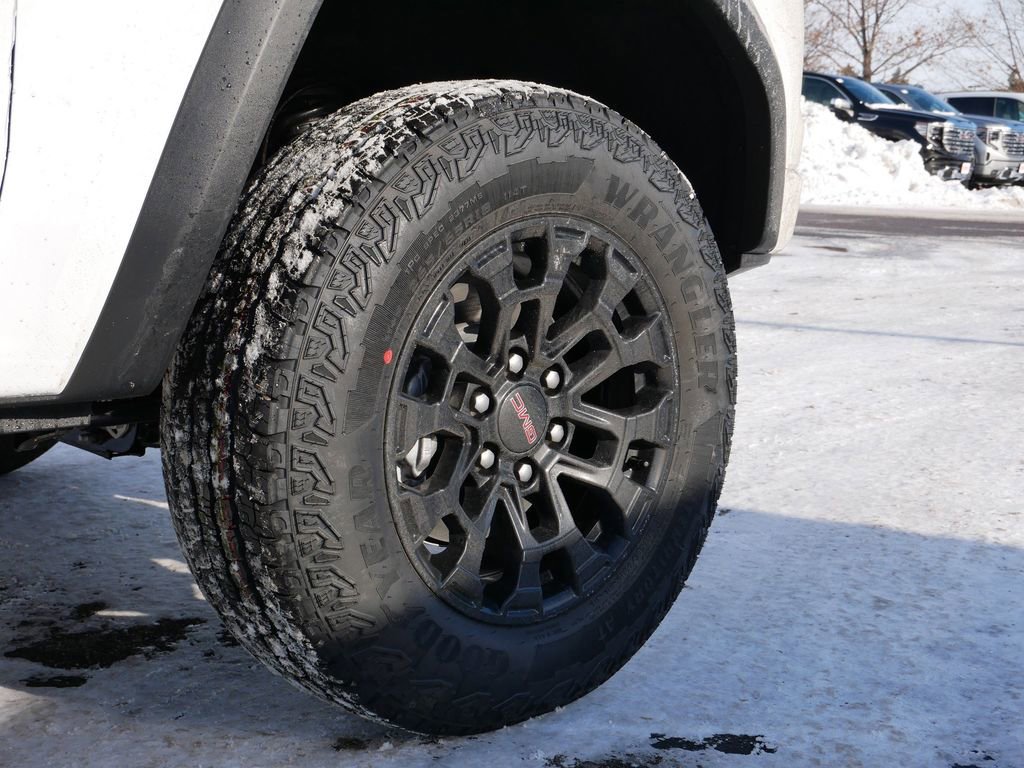 New 2026 GMC Canyon Elevation w/ Convenience Package image 5