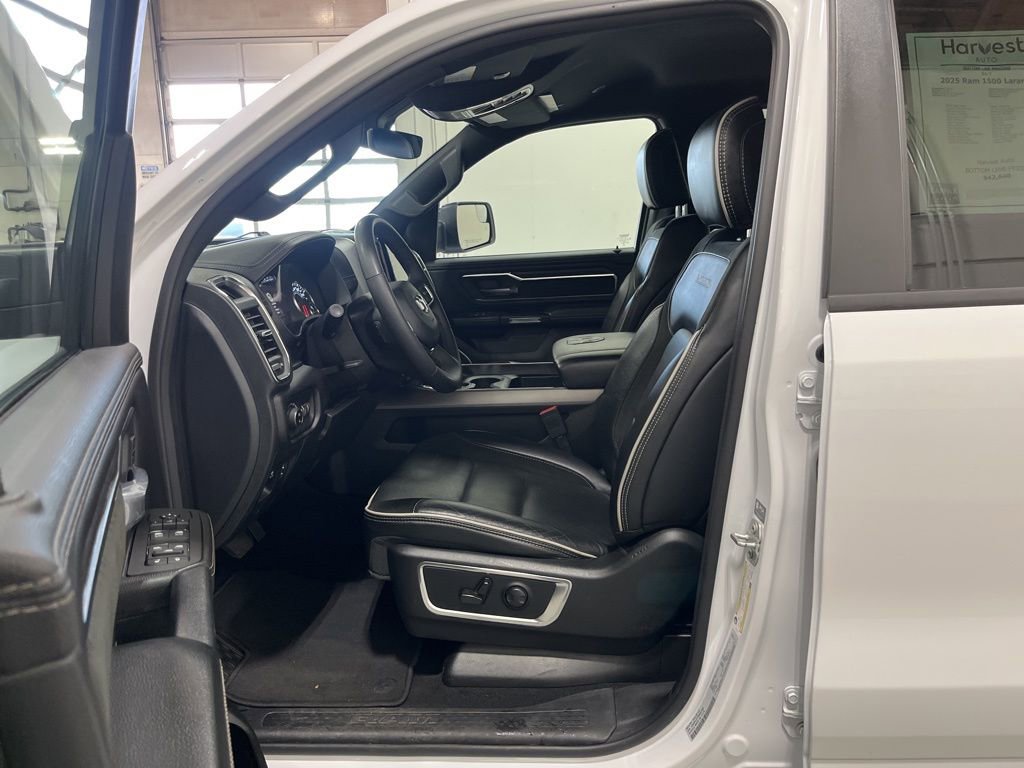 Used 2025 RAM 1500 Laramie image 23