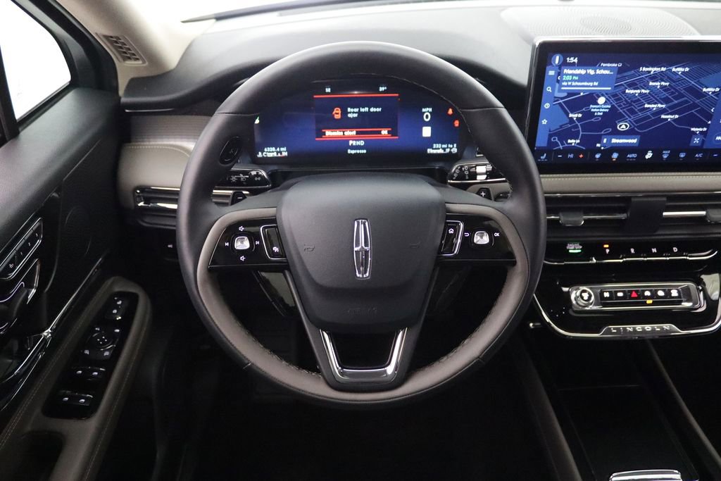 Used 2025 Lincoln Corsair AWD w/ Equipment Group 101A image 15