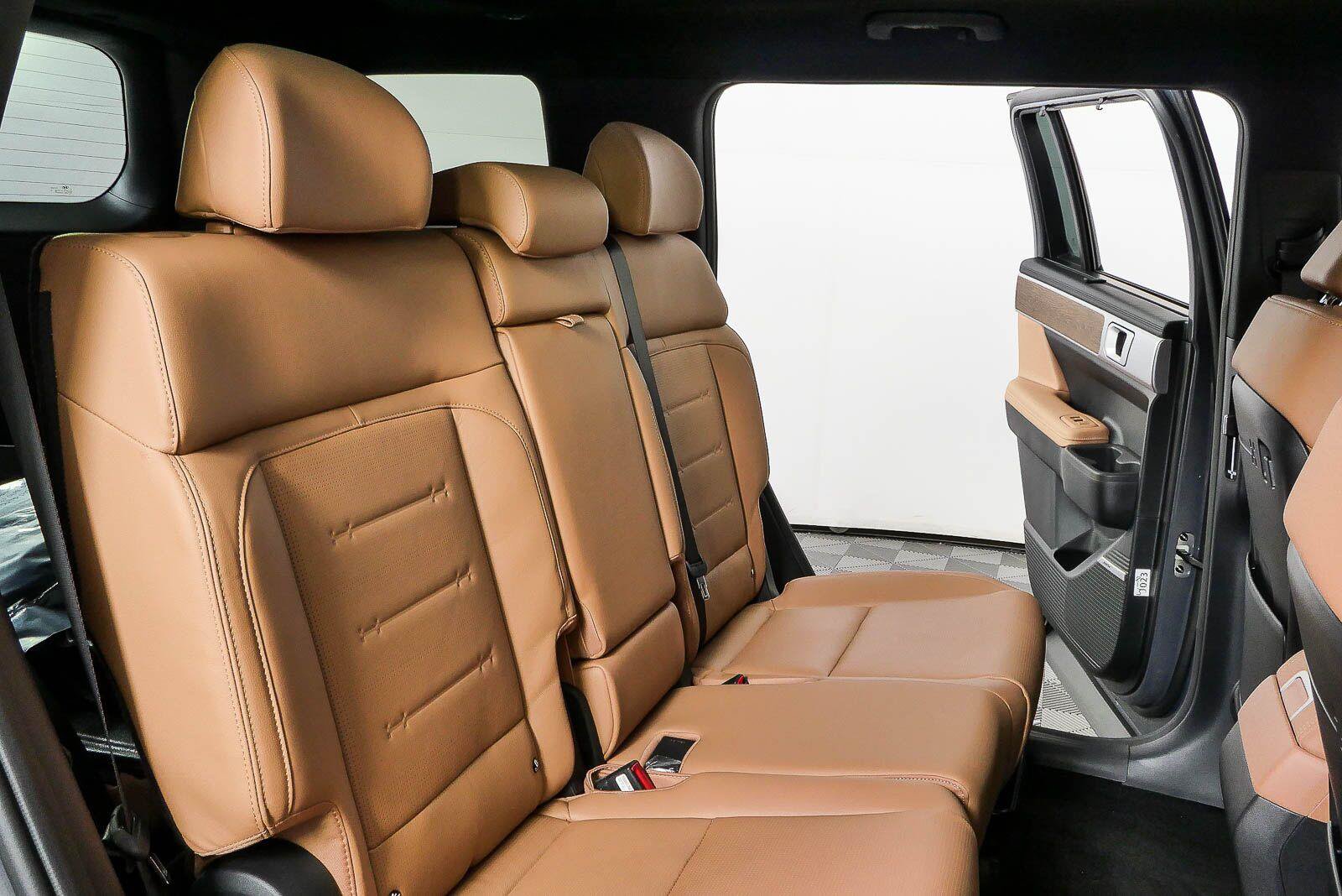New 2026 Hyundai Santa Fe Limited FWD image 21