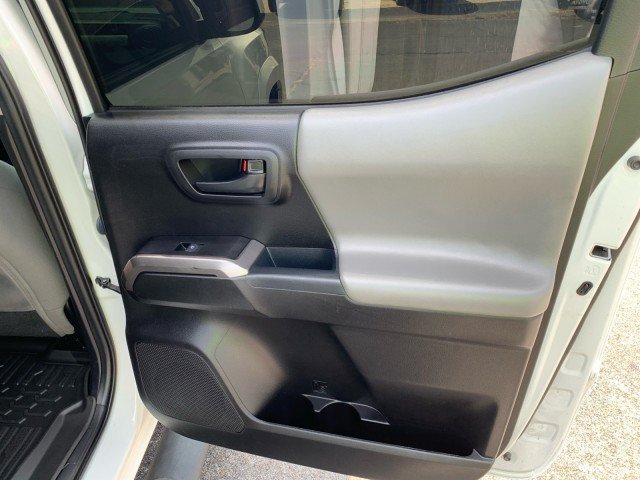 Used 2021 Toyota Tacoma SR5 RWD image 16