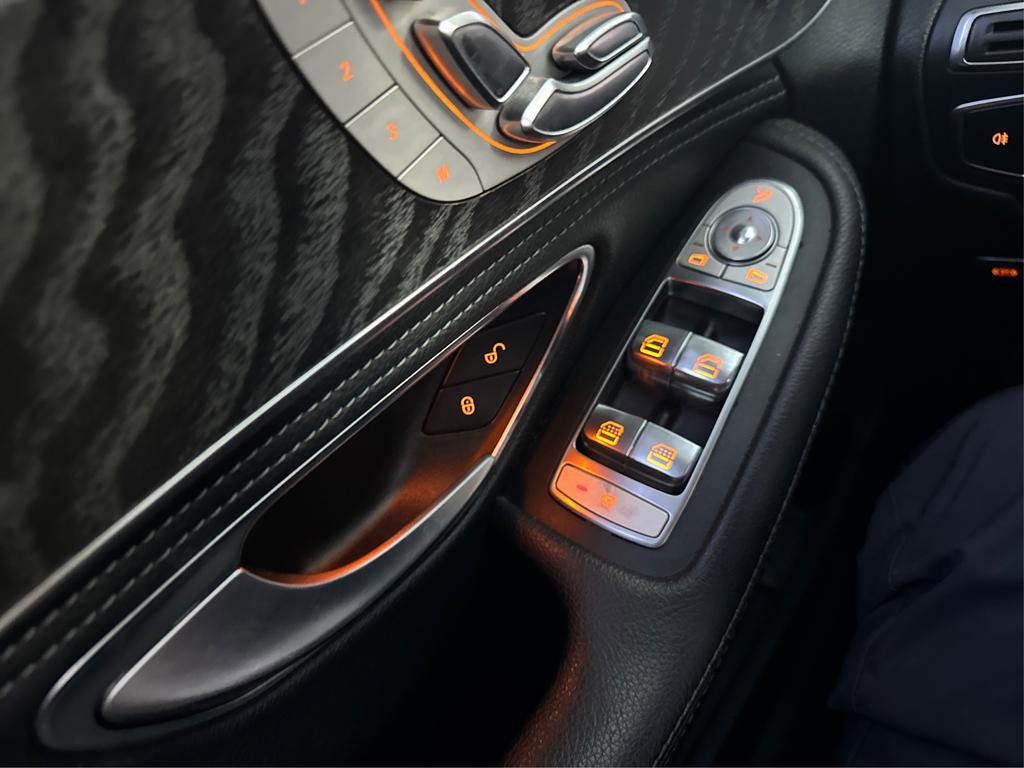 Used 2015 Mercedes-Benz C 300 4MATIC Sedan image 28